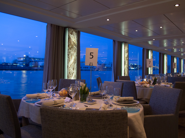 Viking Odin - Dining room - night