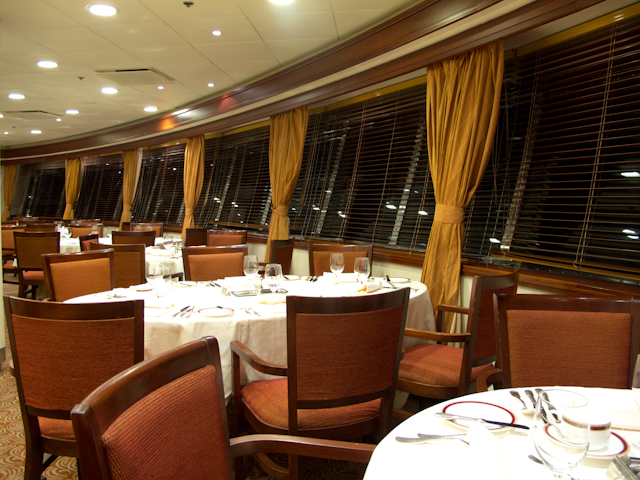 Silver Explorer - Dining room - aft windows